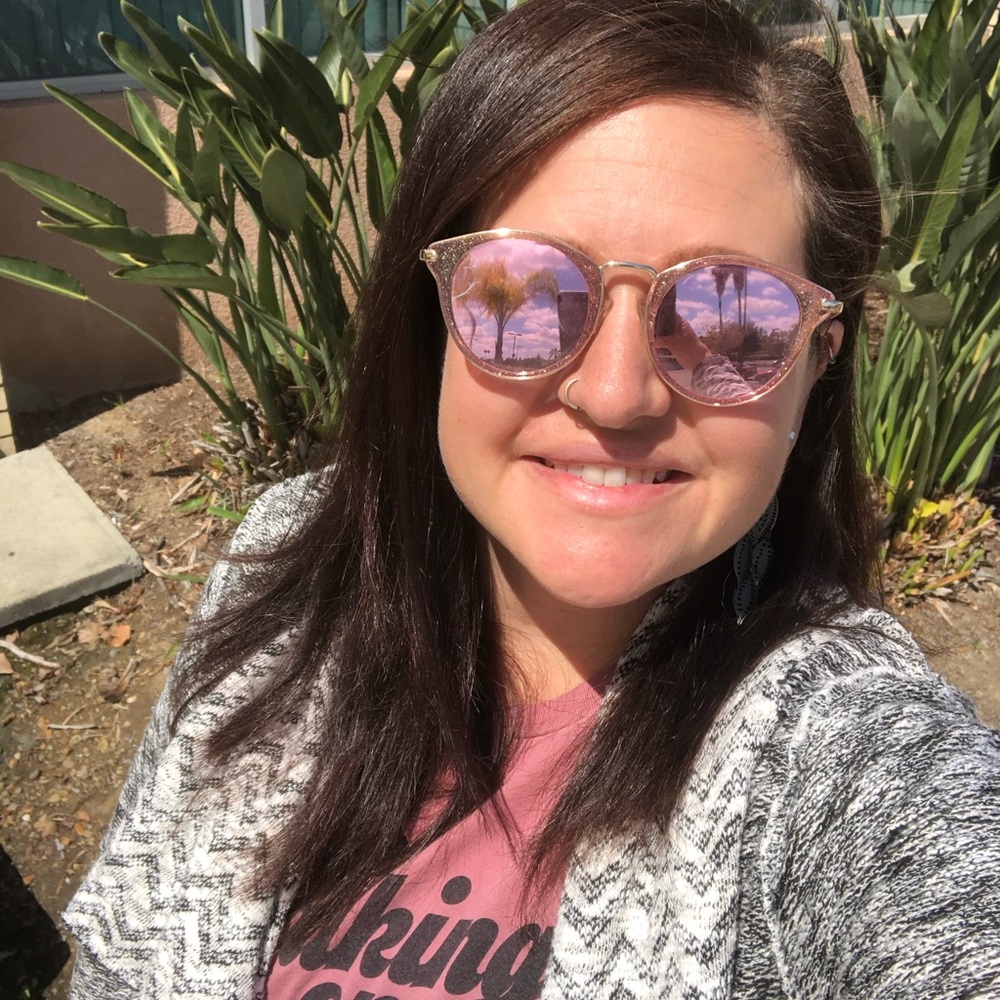 Meet your Posher, Alyssa